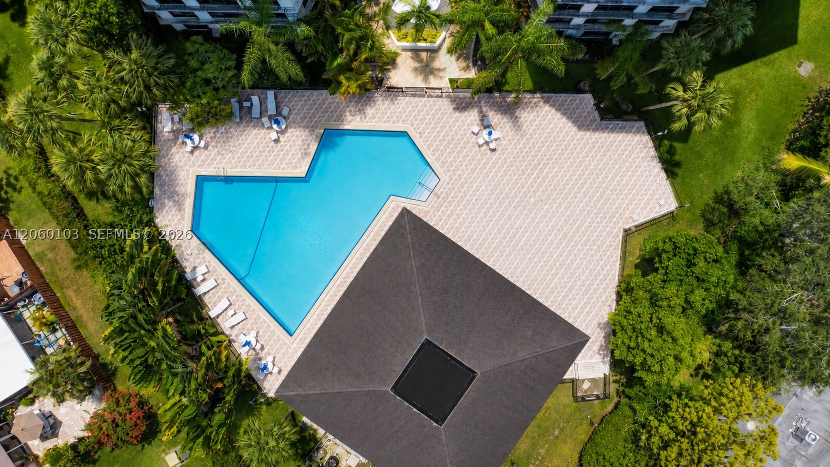 TOWERS OF KENDALE LAKES C - Residential