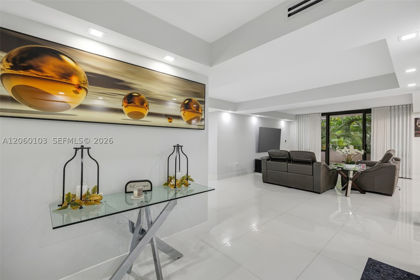 TOWERS OF KENDALE LAKES C - Residential