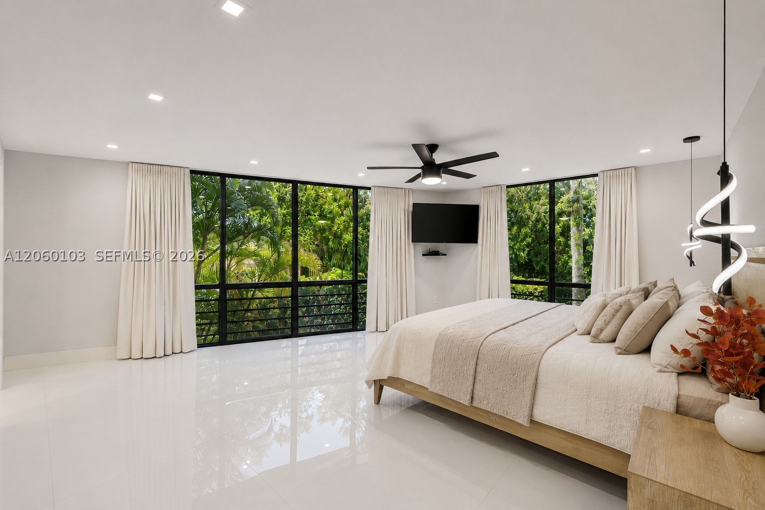 TOWERS OF KENDALE LAKES C - Residential