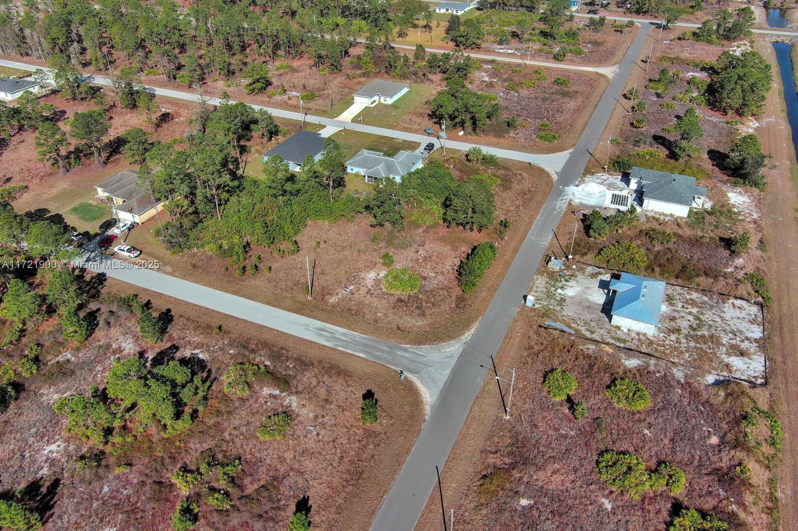 LEHIGH ACRES - Land