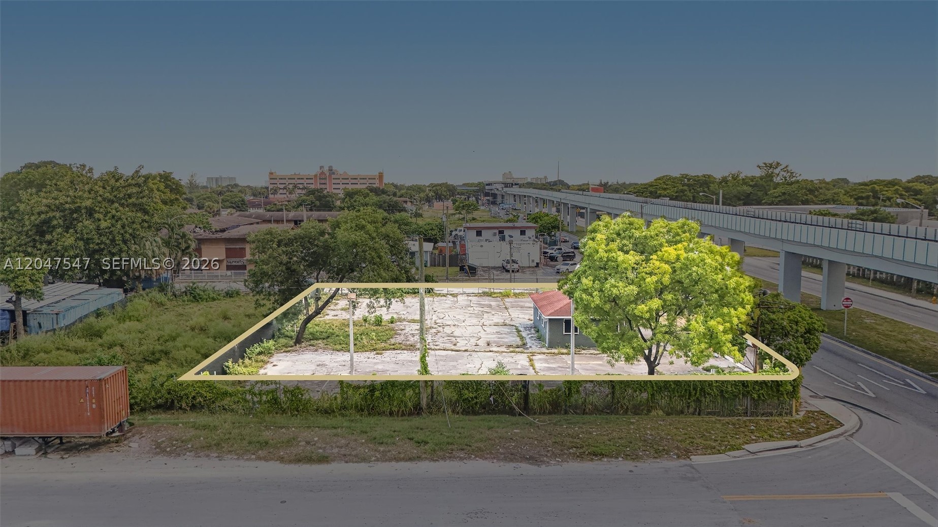 ELIZABETH PARK - Land