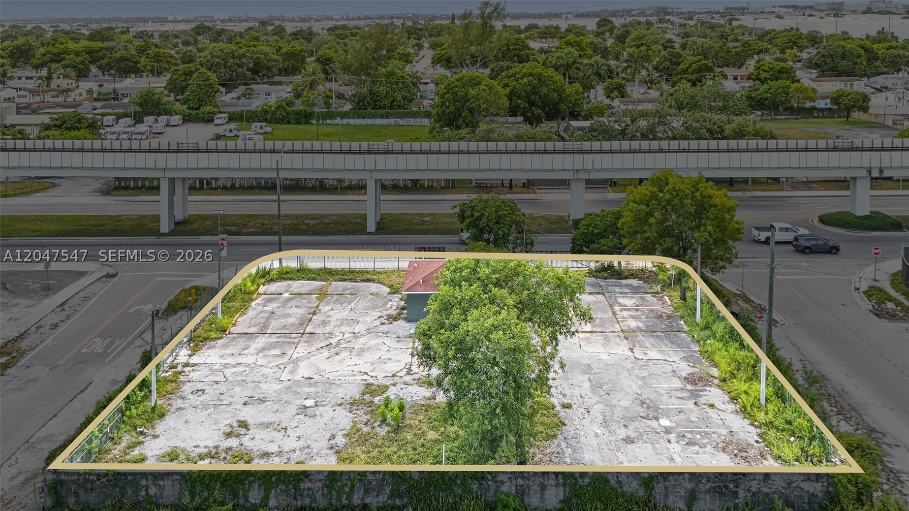 ELIZABETH PARK - Land