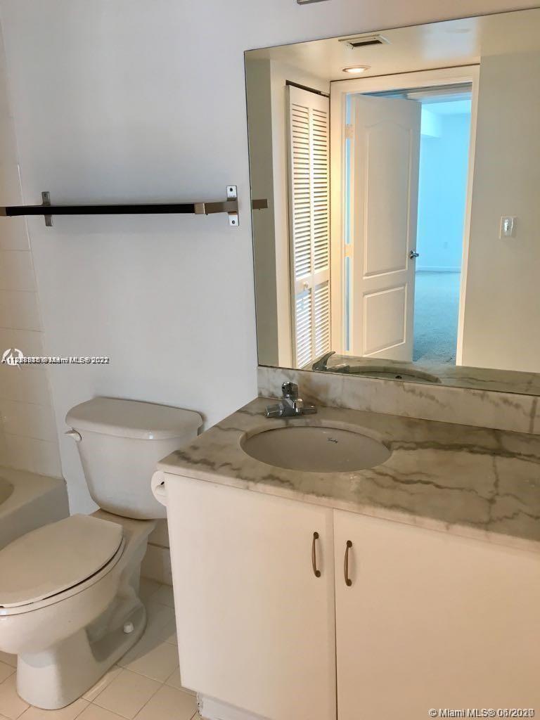 THE CLUB AT BRICKELL BAY - Residential