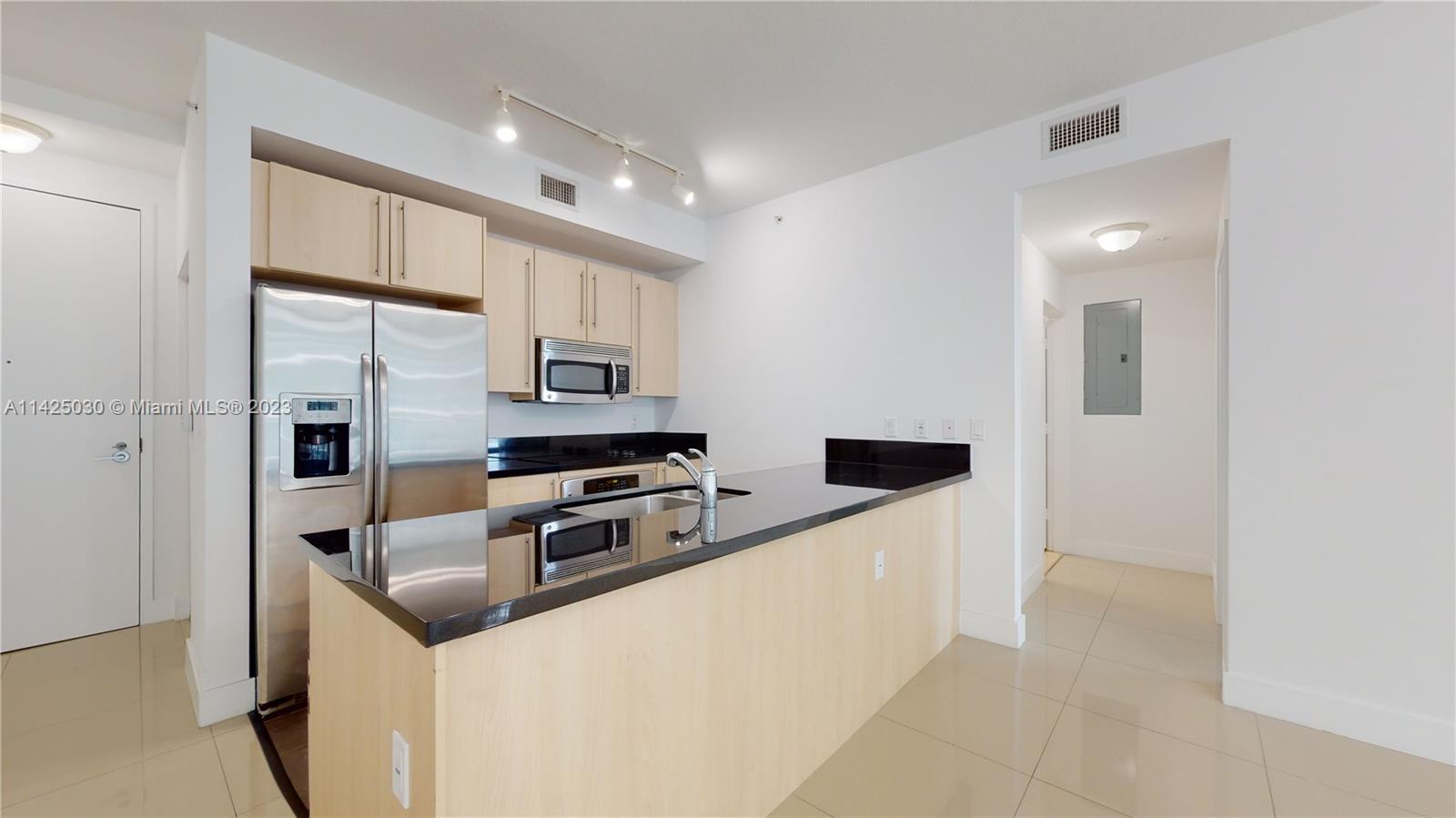 THE AXIS ON BRICKELL COND - Residential Lease