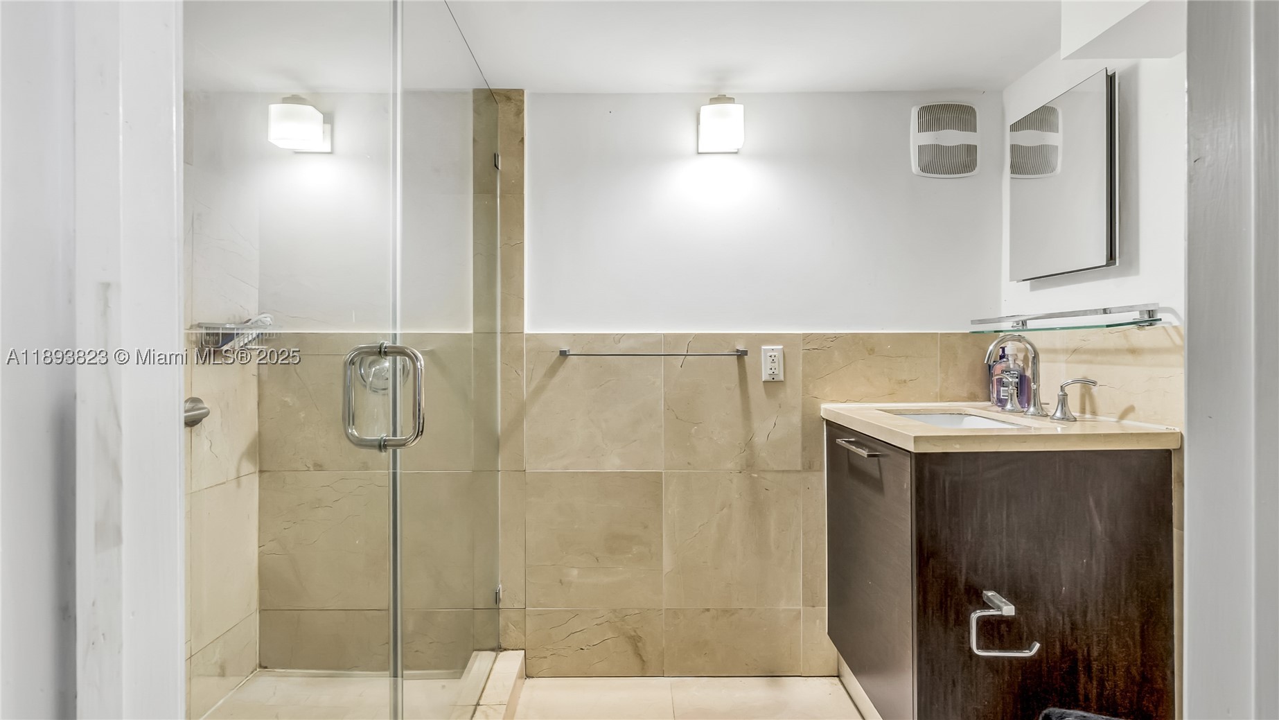 BAY HARBOR TOWNHOUSES CON - Residential