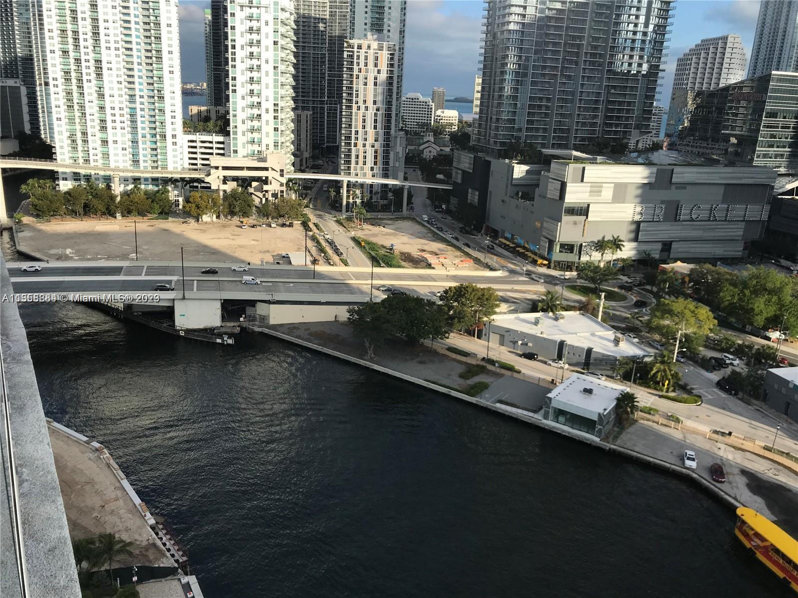 MINT CONDO - Residential