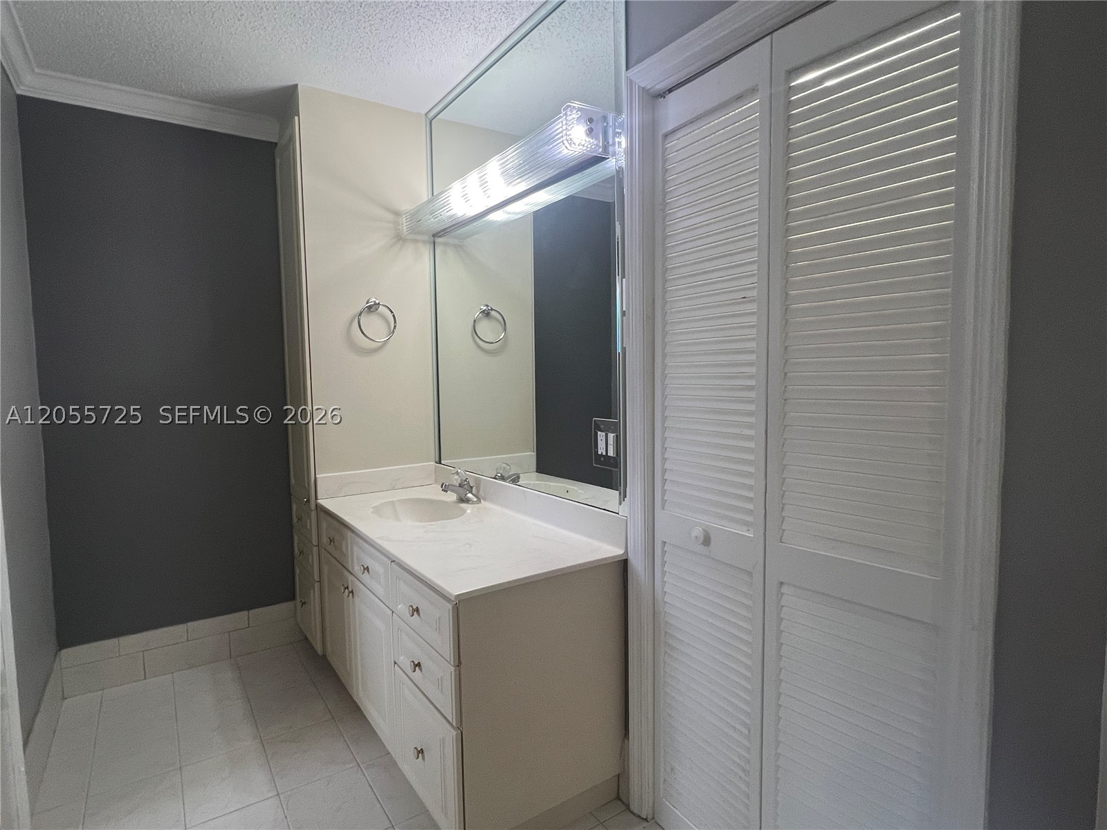 COUNTRY WALK SEC 5 REPLT - Residential Lease
