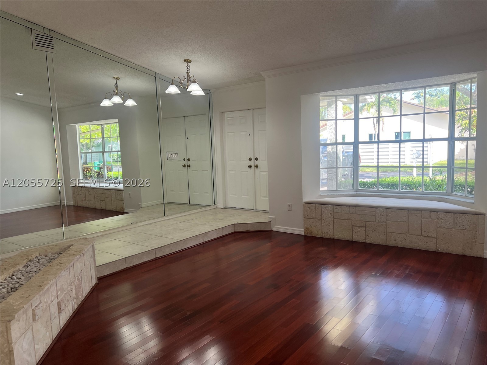 COUNTRY WALK SEC 5 REPLT - Residential Lease