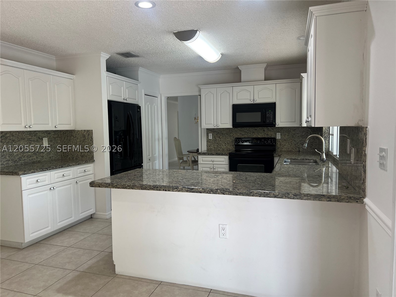 COUNTRY WALK SEC 5 REPLT - Residential Lease