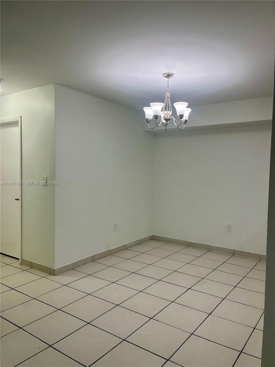 INTERNATIONAL PARK CONDO - Residential