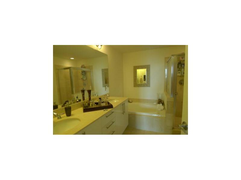 AVENTURA MARINA CONDO NUM - Residential Lease