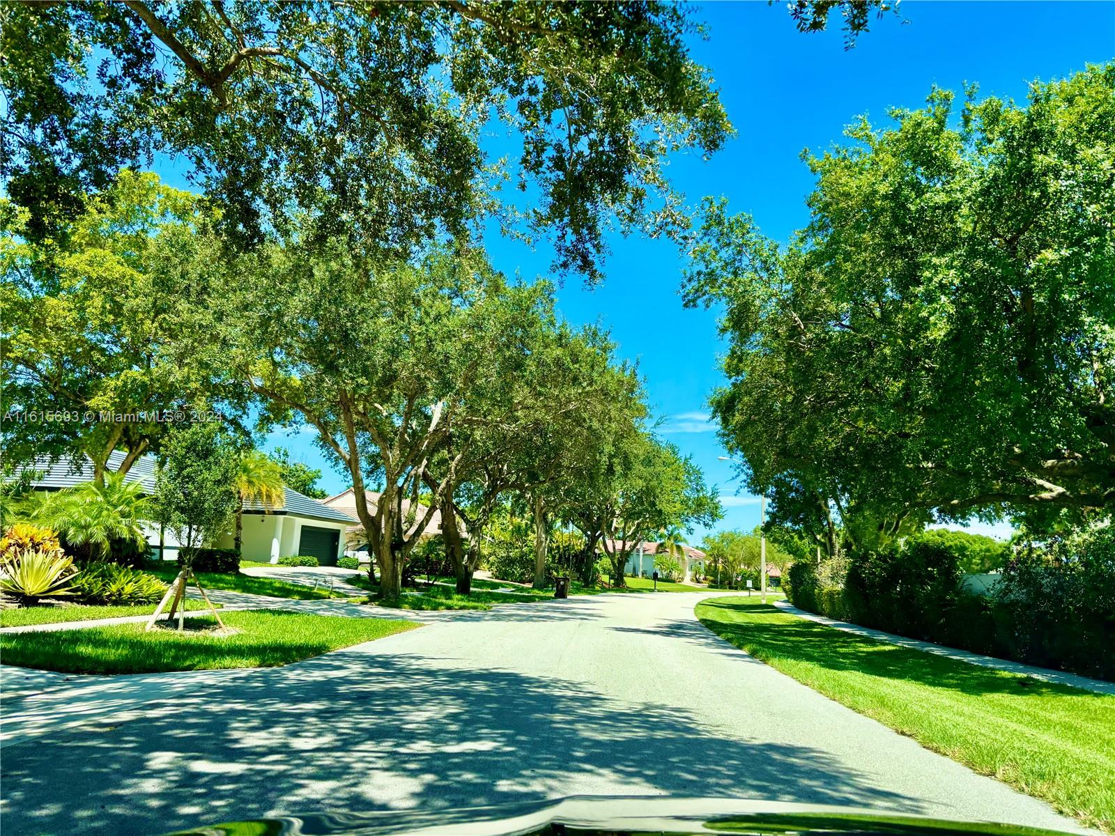WHITEHALL CONDO OF THE LA - Residential