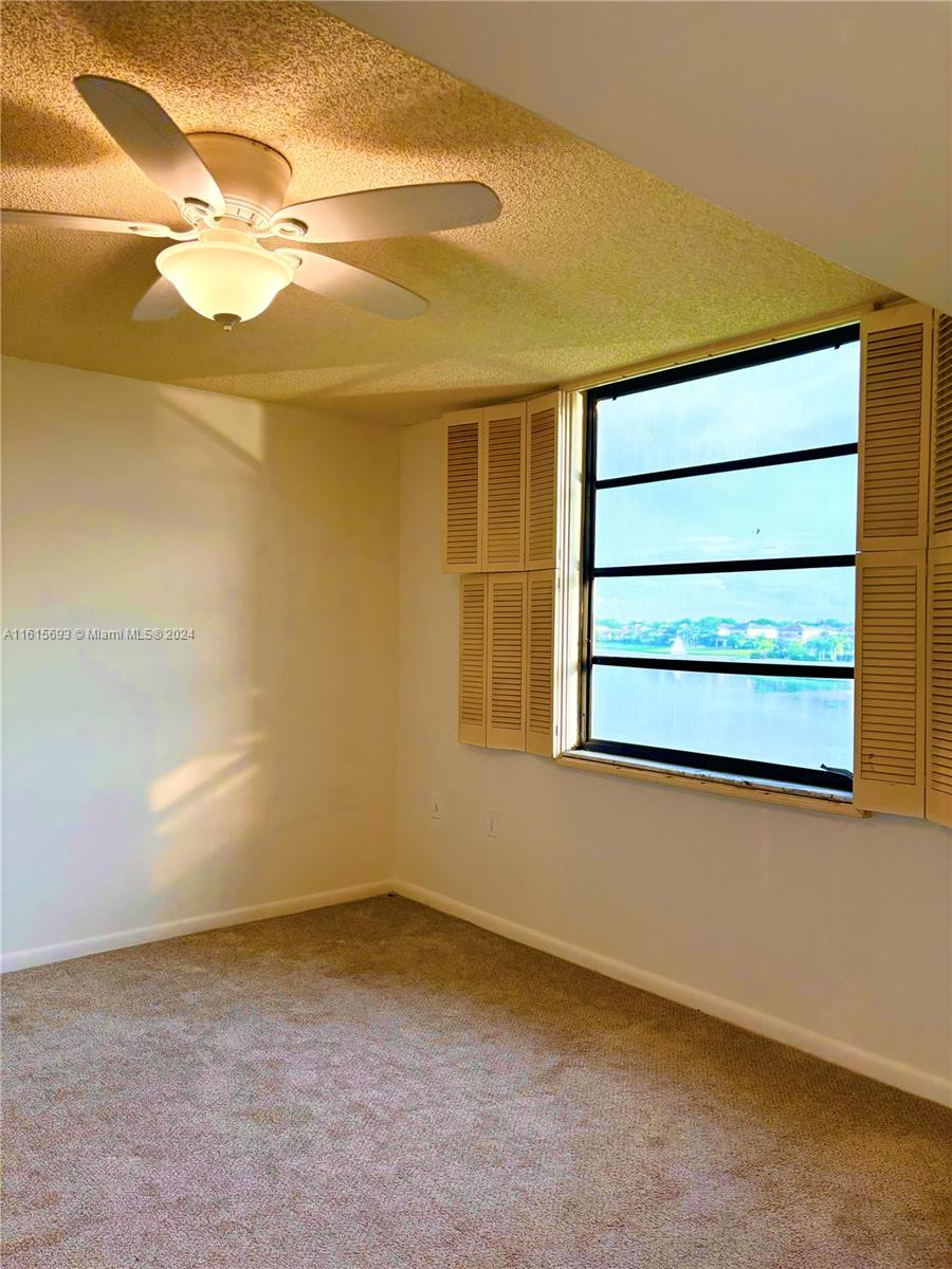WHITEHALL CONDO OF THE LA - Residential