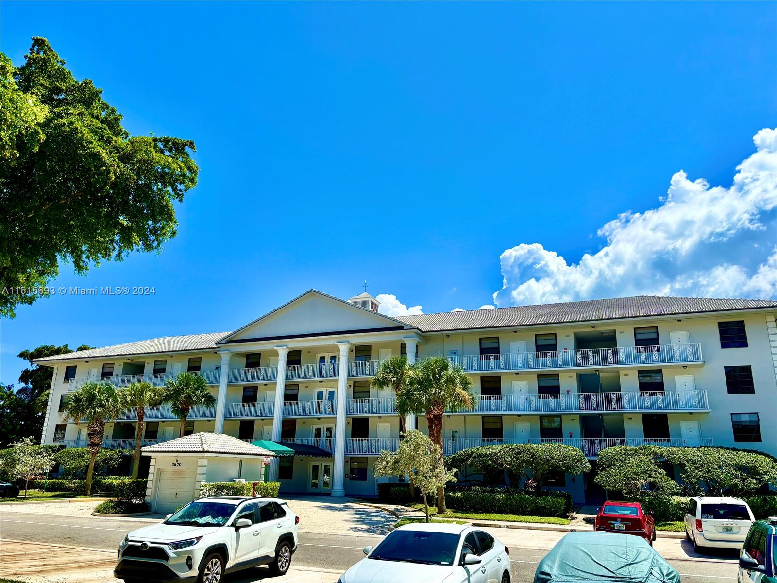 WHITEHALL CONDO OF THE LA - Residential