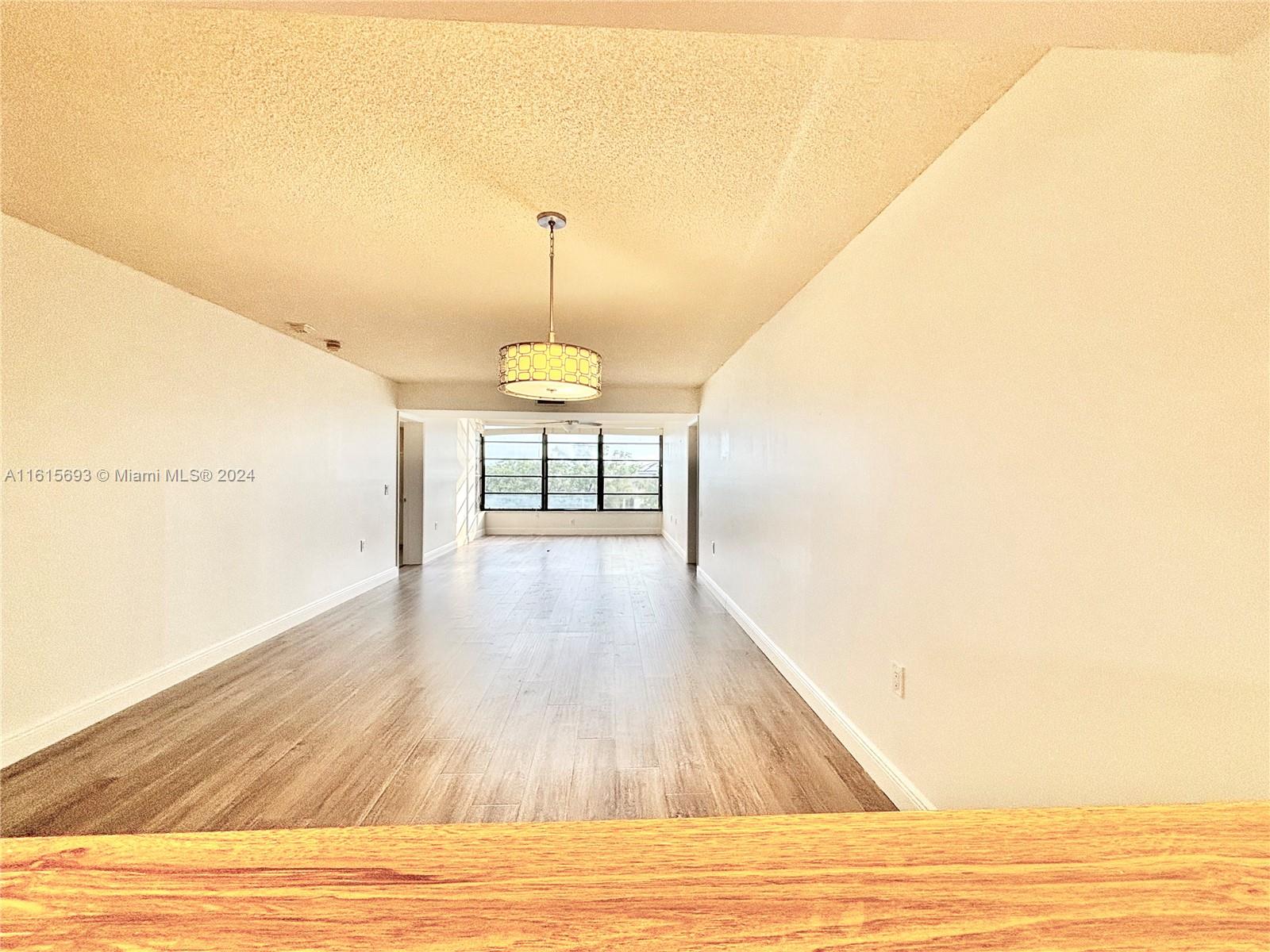 WHITEHALL CONDO OF THE LA - Residential
