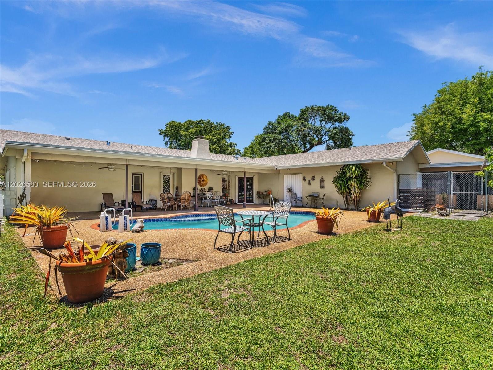FLA FRUIT LANDS CO SUB NO - Residential Lease