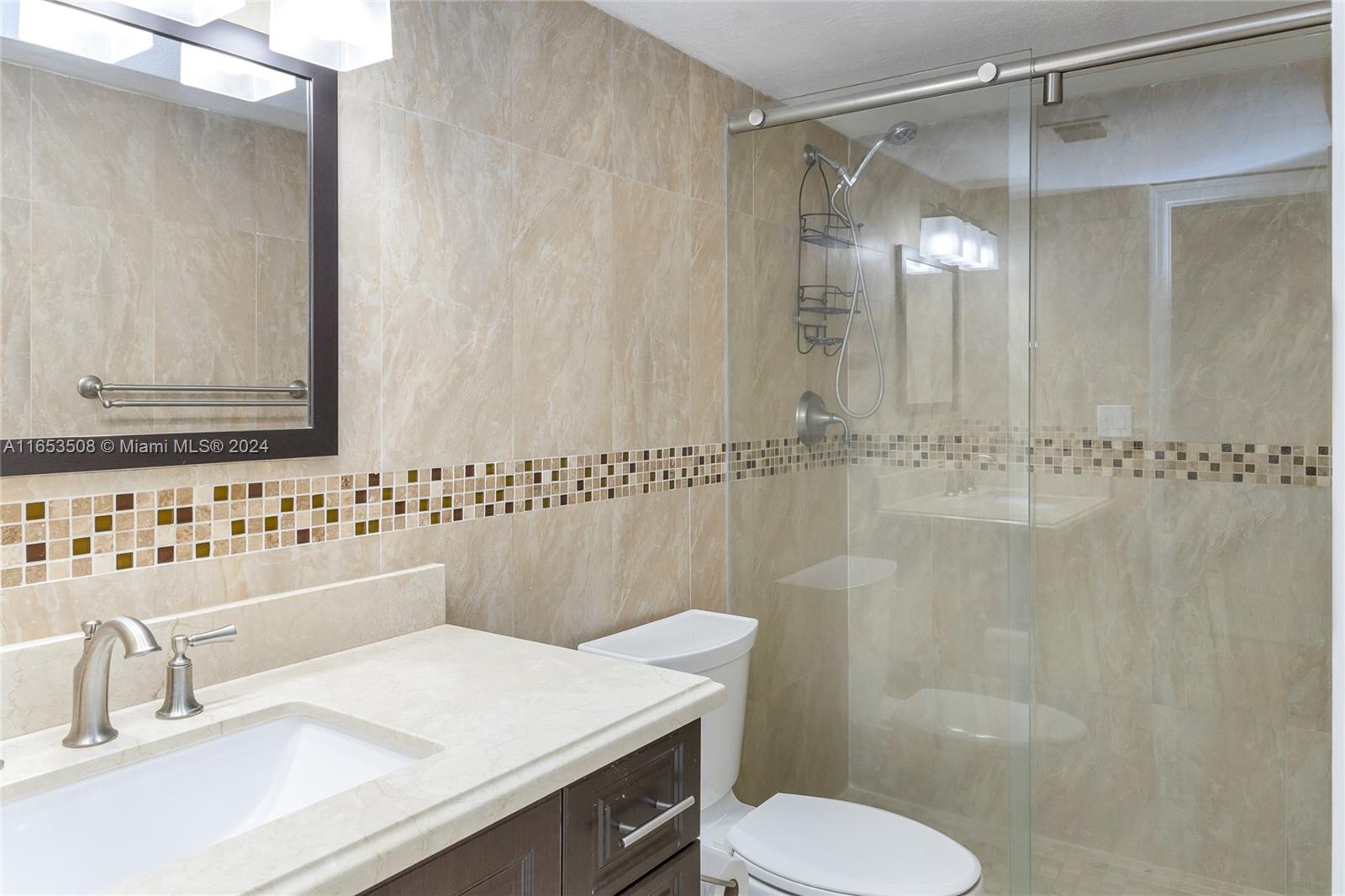 LE TRIANON CONDO - Residential Lease