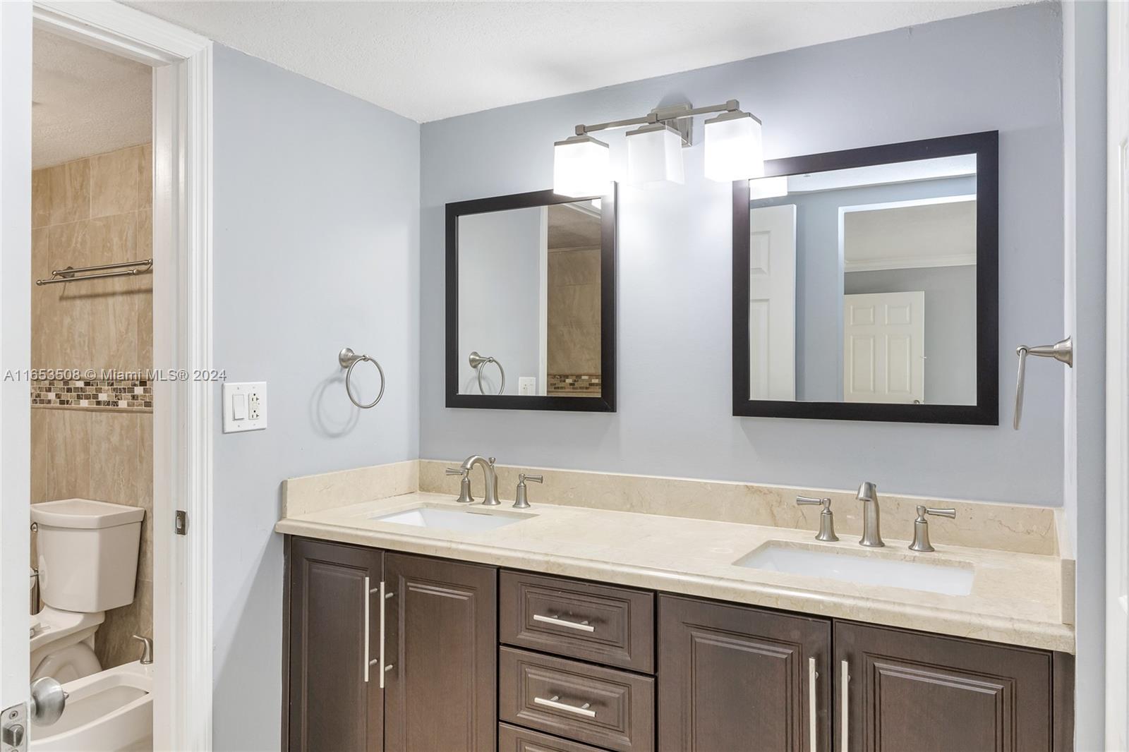 LE TRIANON CONDO - Residential Lease