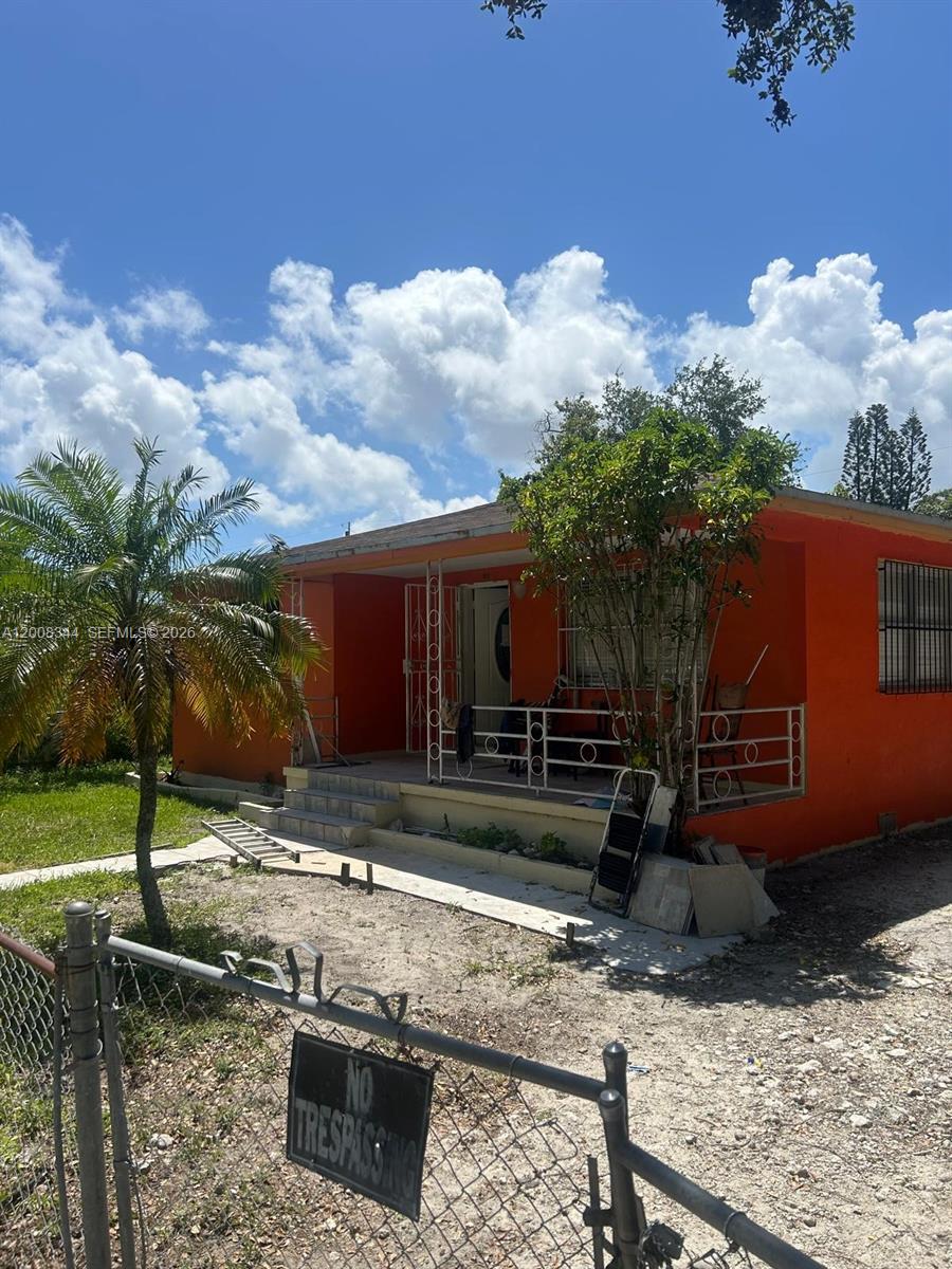 Excellent opportunity for first-time homebuyers or savvy investors! This beautifully maintained 3-bedroom, 2-bath home sits in an unbeatable and Upcoming Location—just 5 minutes from Wynwood, Midtown, and the Design District, 8 minutes from Downtown Miami and Brickell, and only 10 minutes from world-famous Miami Beach.
Featuring ample outdoor space, this property blends comfort and convenience perfectly. With Miami’s most vibrant neighborhoods right at your doorstep, enjoy easy access to art, dining, nightlife, shopping, and major highways.
Whether you’re looking to live in the heart of Miami’s growth corridor or add a high-performing property to your investment portfolio, this home checks every box. A rare find—location, value, and potential all in one!