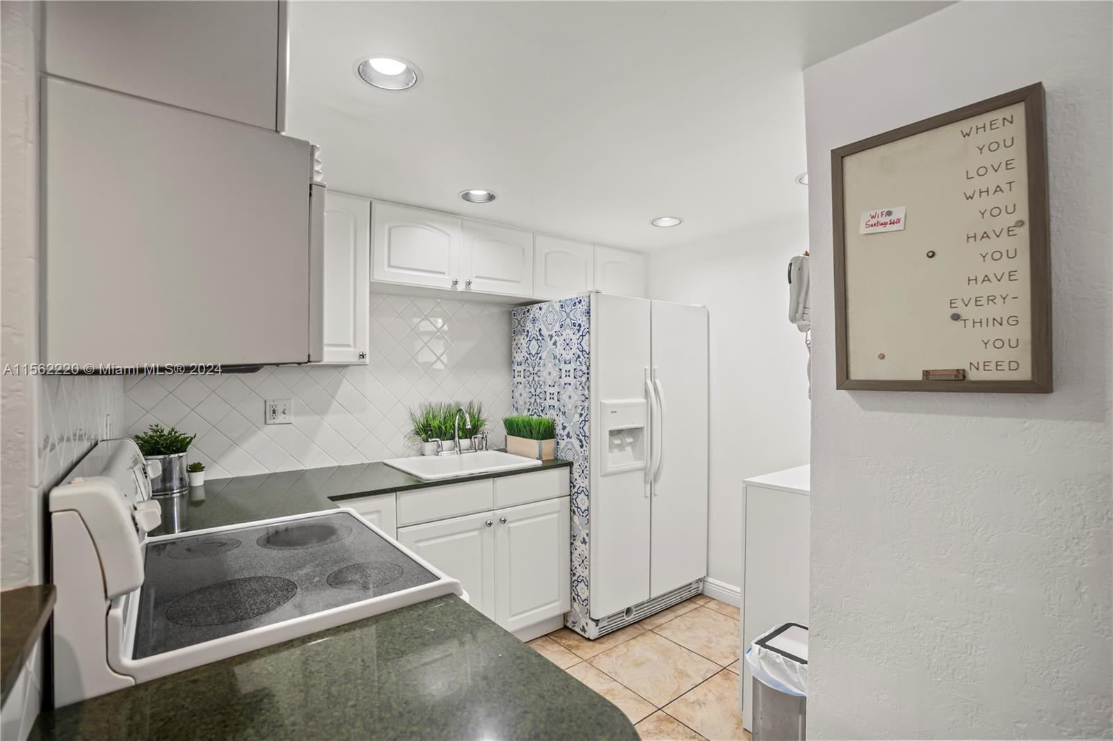 MONTEREY GARDENS OF PINEC - Residential