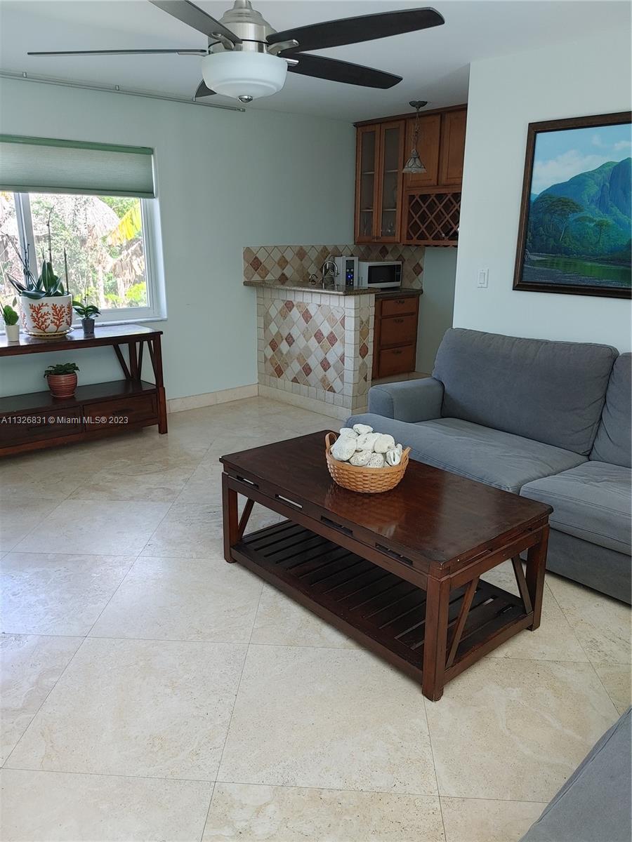 ROYAL PALM ESTATES SEC TH - Residential