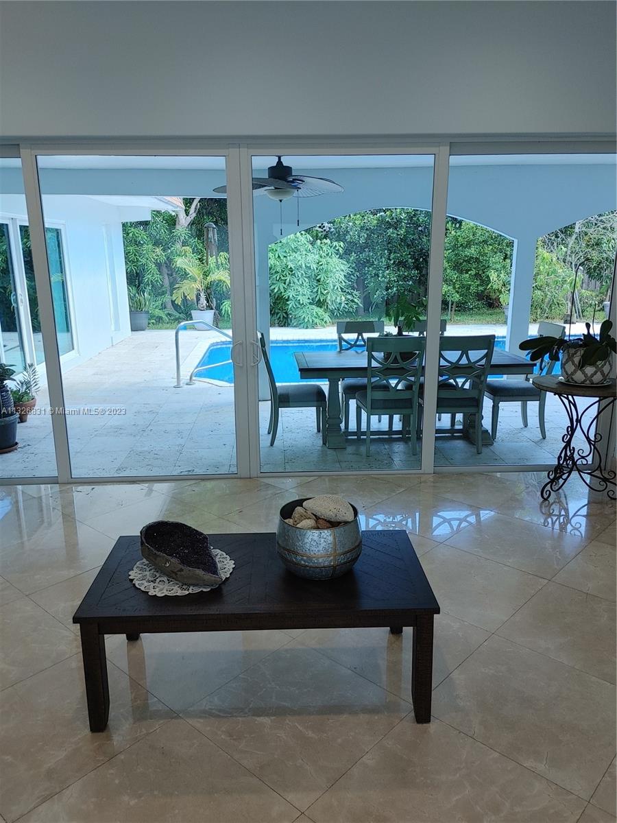 ROYAL PALM ESTATES SEC TH - Residential