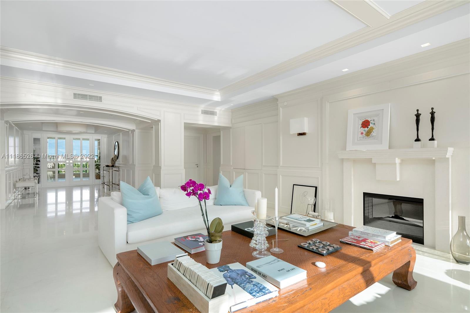 FISHER ISLAND - Residential