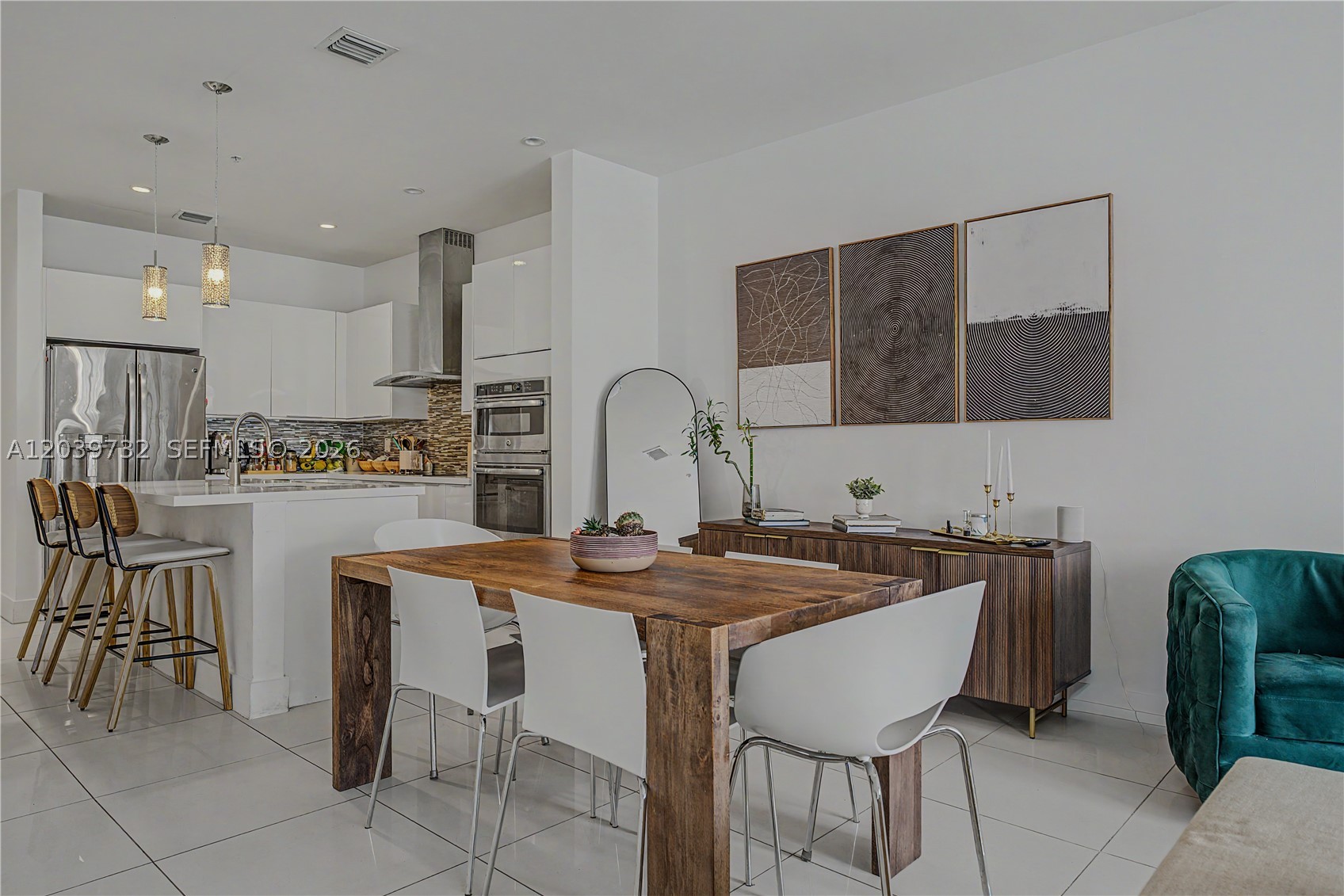 LANDMARK AT DORAL CONDO - Residential