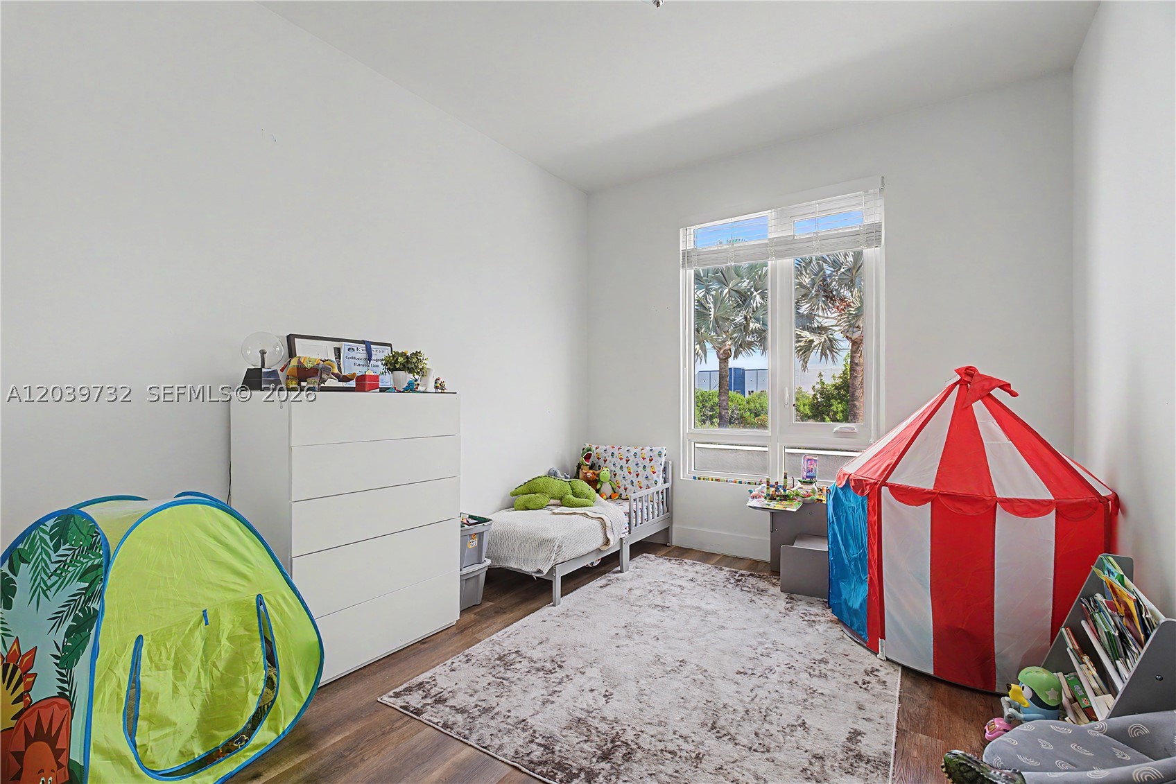 LANDMARK AT DORAL CONDO - Residential