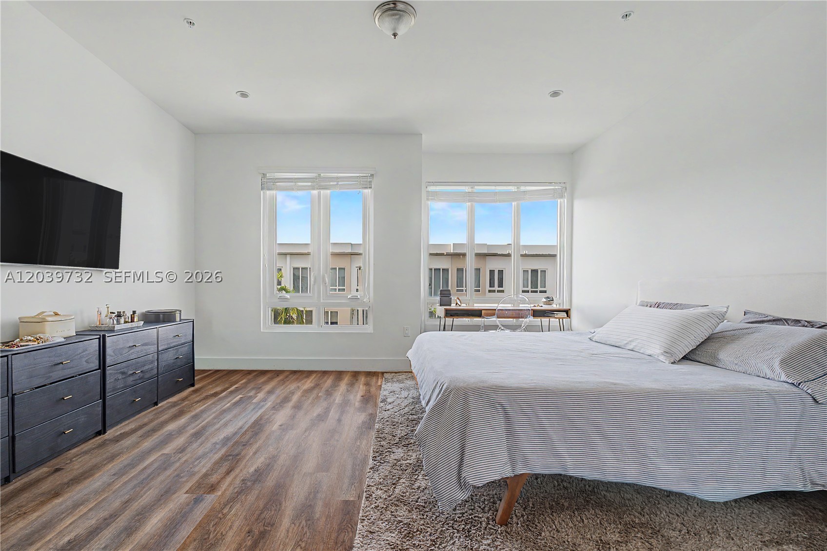 LANDMARK AT DORAL CONDO - Residential