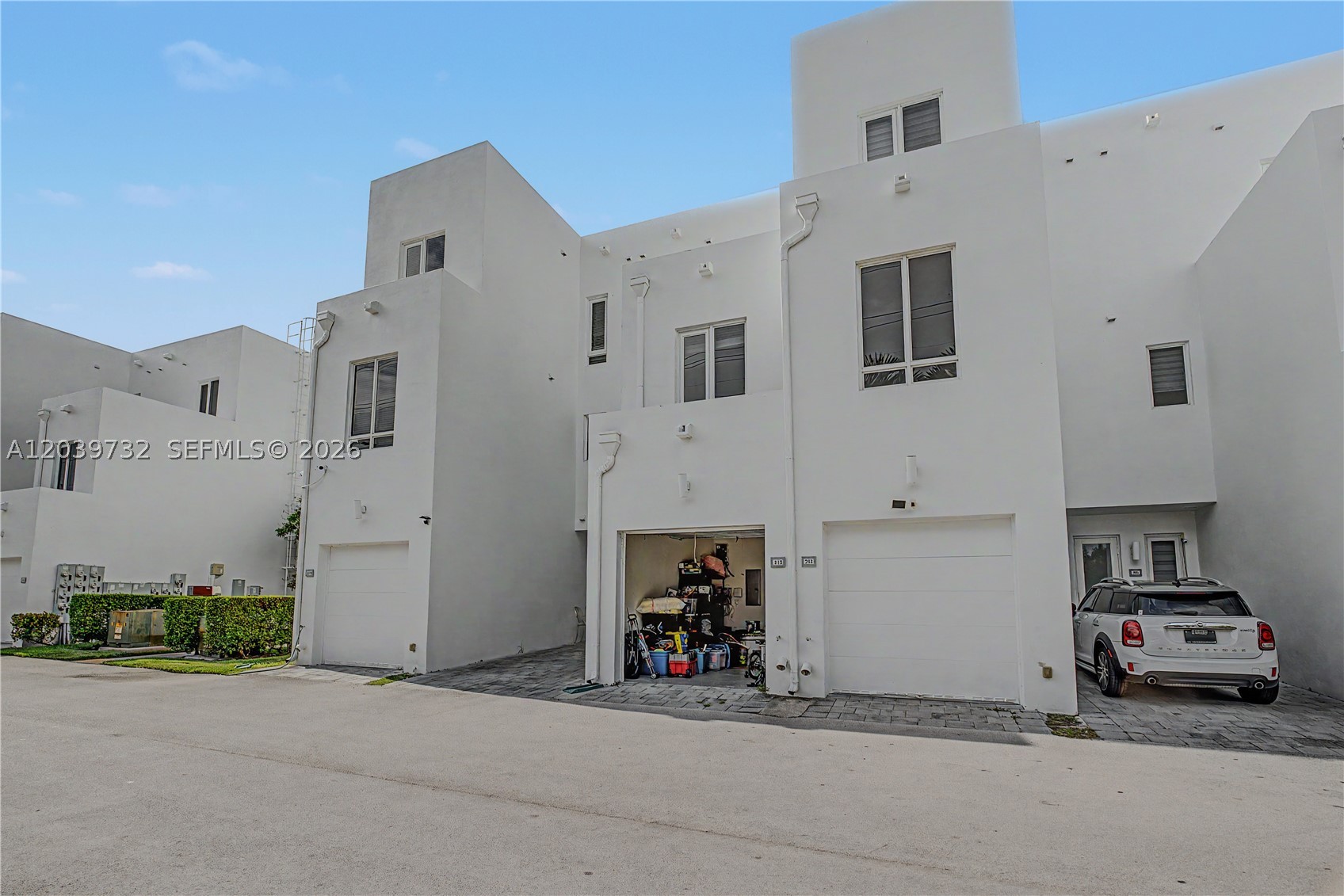 LANDMARK AT DORAL CONDO - Residential