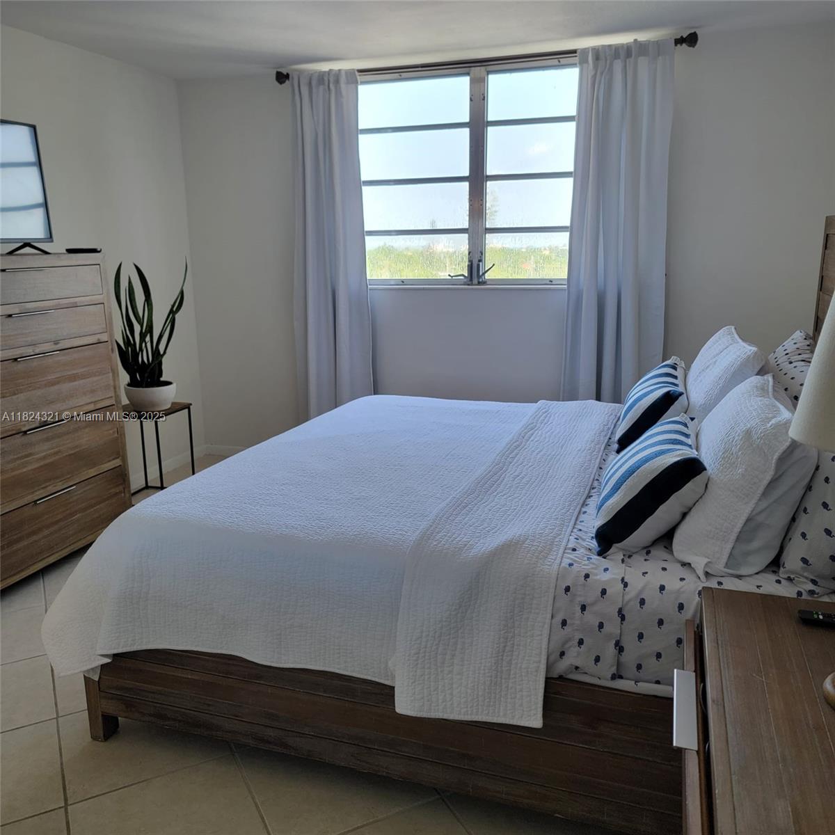 GARDEN-AIRE VILLAGE - Residential