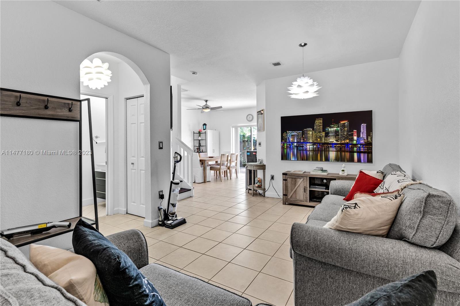 LAKES BY THE BAY CEE - Residential