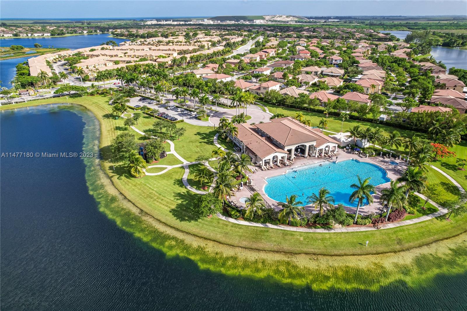 LAKES BY THE BAY CEE - Residential