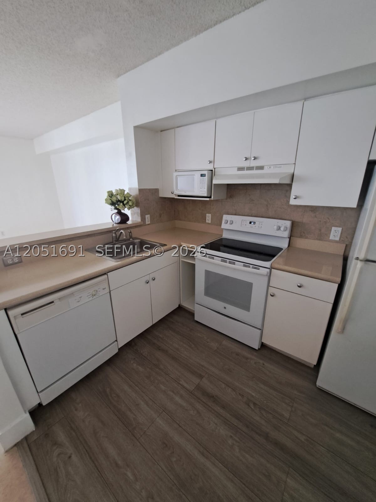 BLUE LAGOON CONDO - Residential Lease