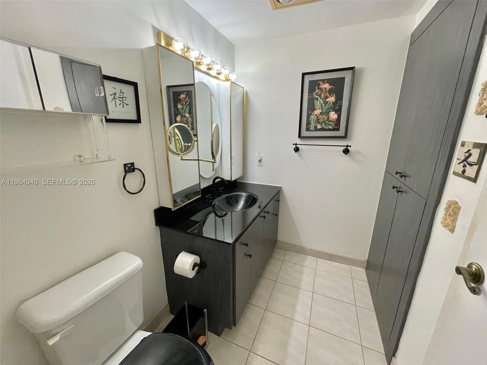 HILLCREST EAST NO 27 COND - Residential