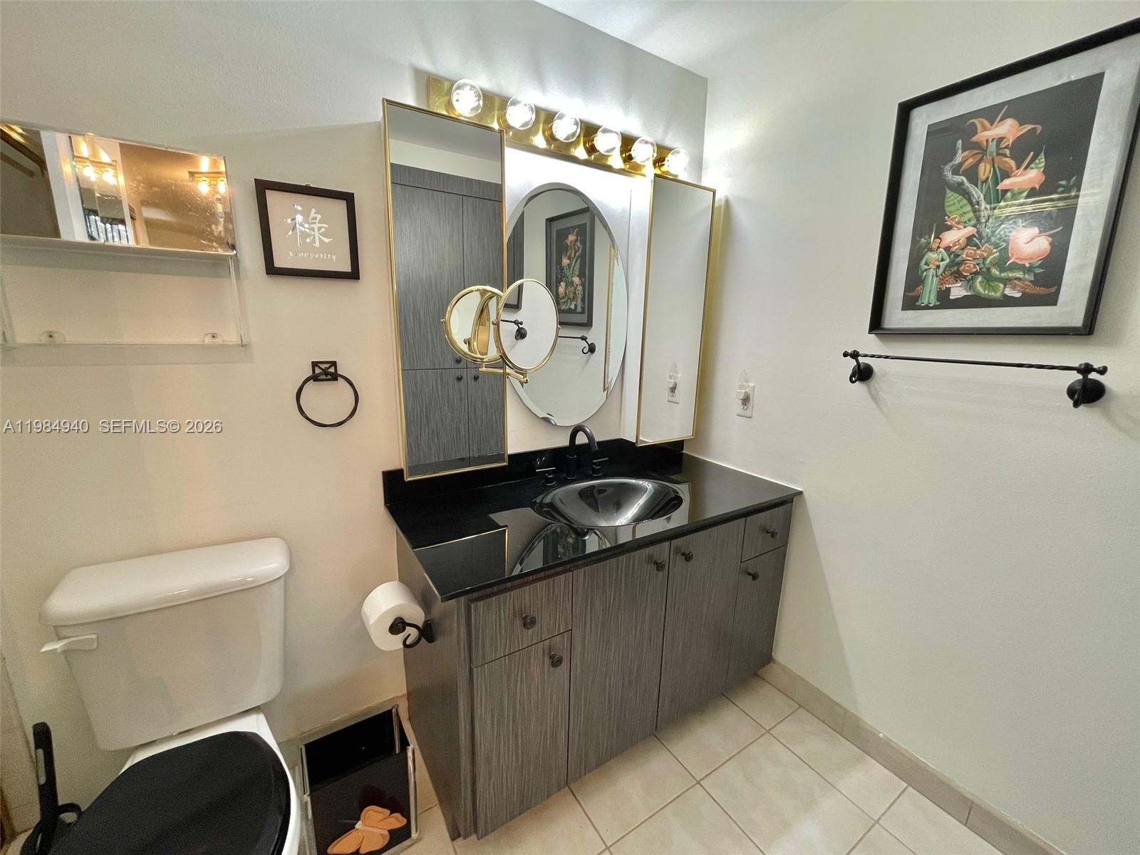 HILLCREST EAST NO 27 COND - Residential