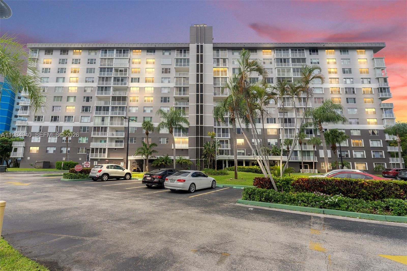 HILLCREST EAST NO 27 COND - Residential