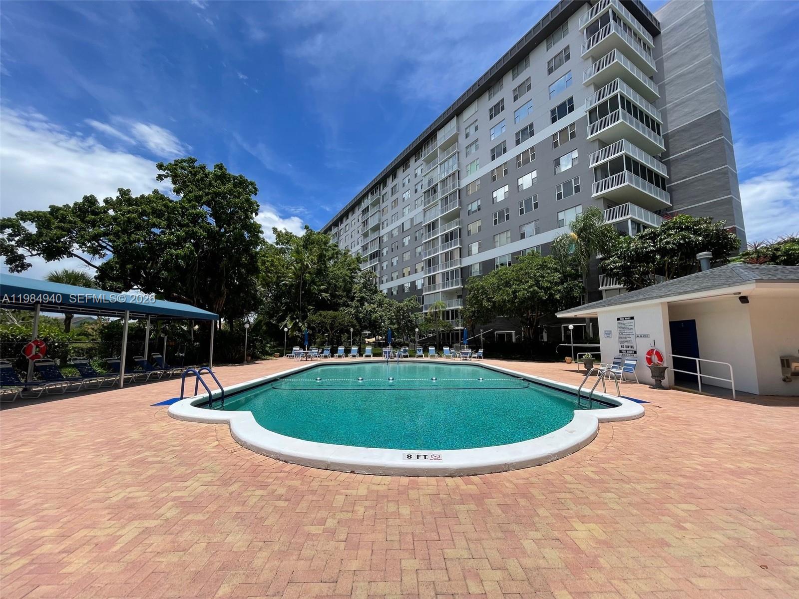 HILLCREST EAST NO 27 COND - Residential