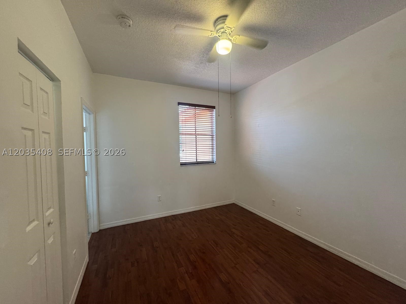 VILLAS AT HARBOR ISLES CO - Residential Lease