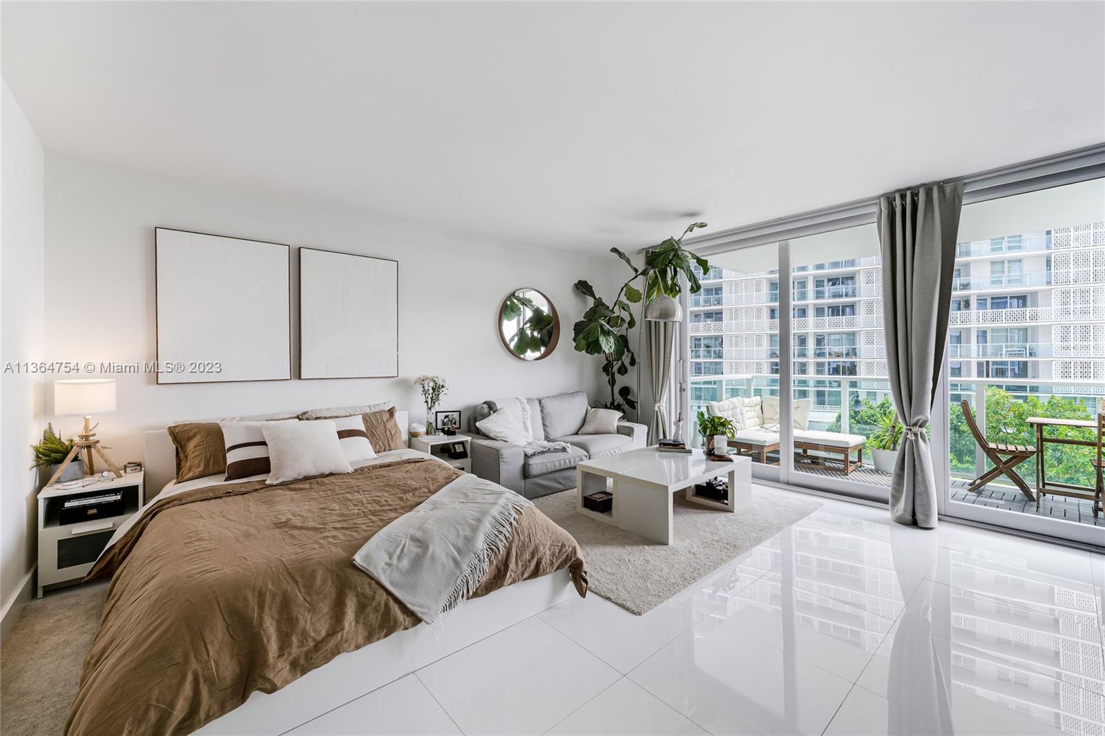 MIRADOR 1000 CONDO - Residential