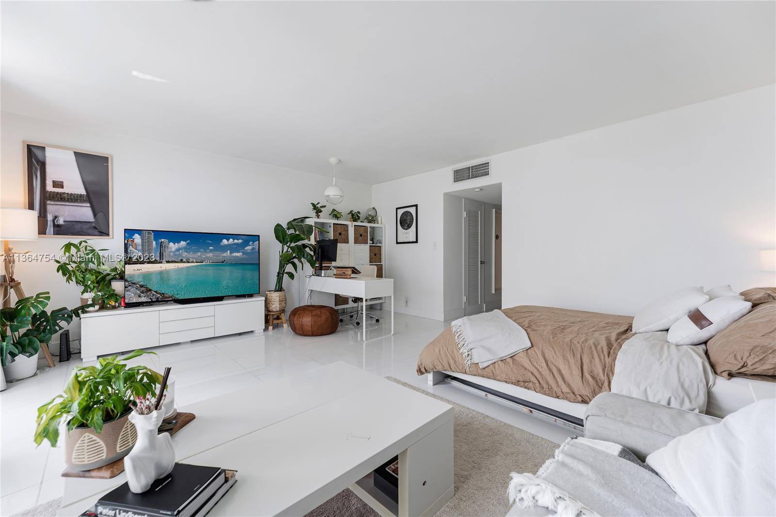 MIRADOR 1000 CONDO - Residential