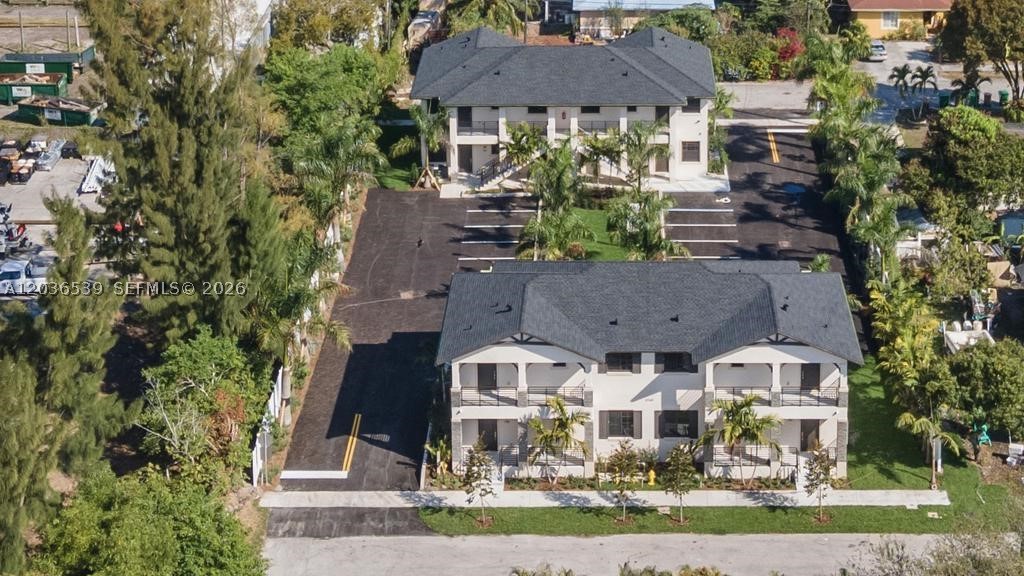 DAVIE CHAMBER OF COMMERCE - Residential Lease