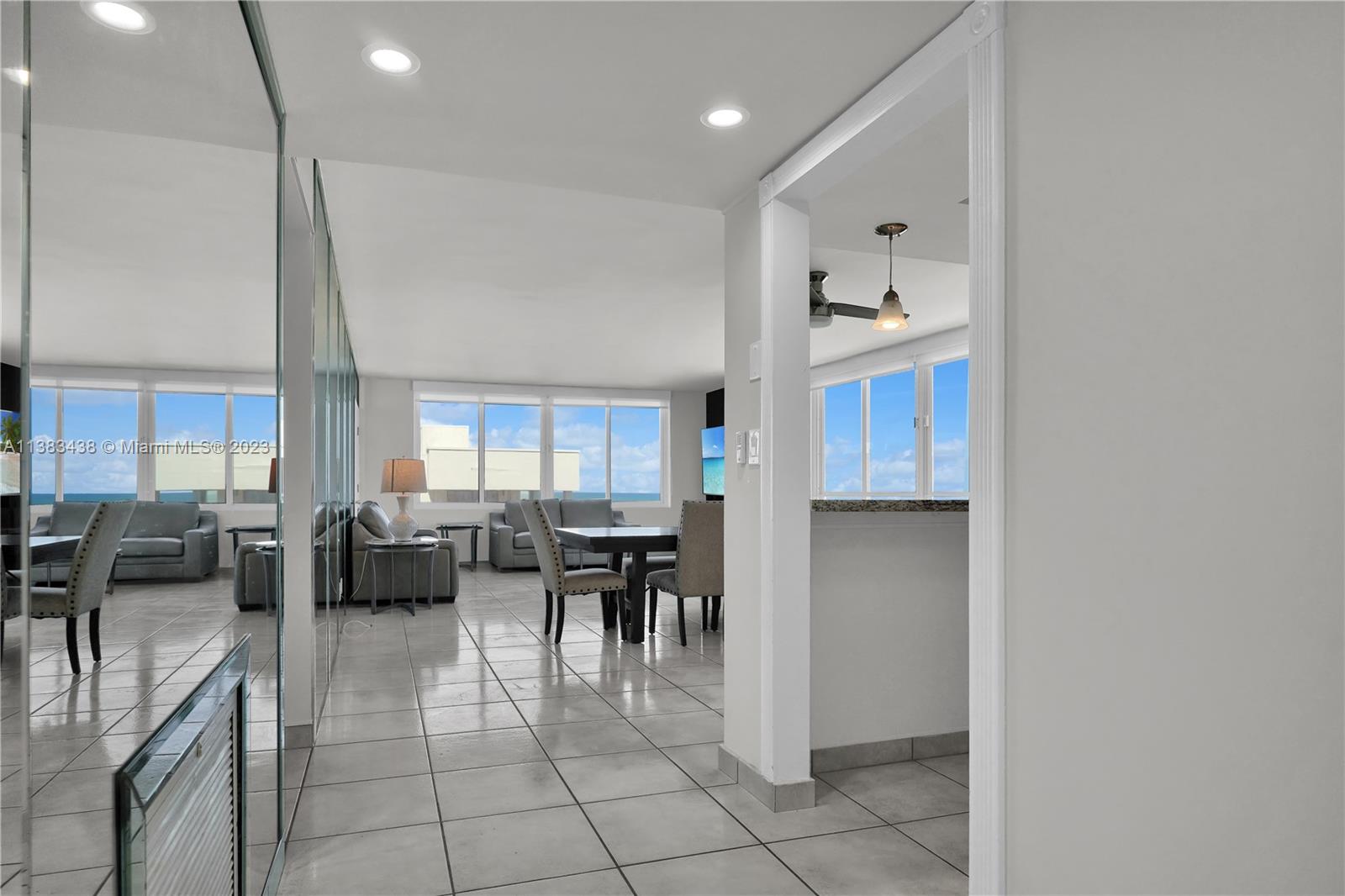 THE CARRIAGE HOUSE CONDO - Residential