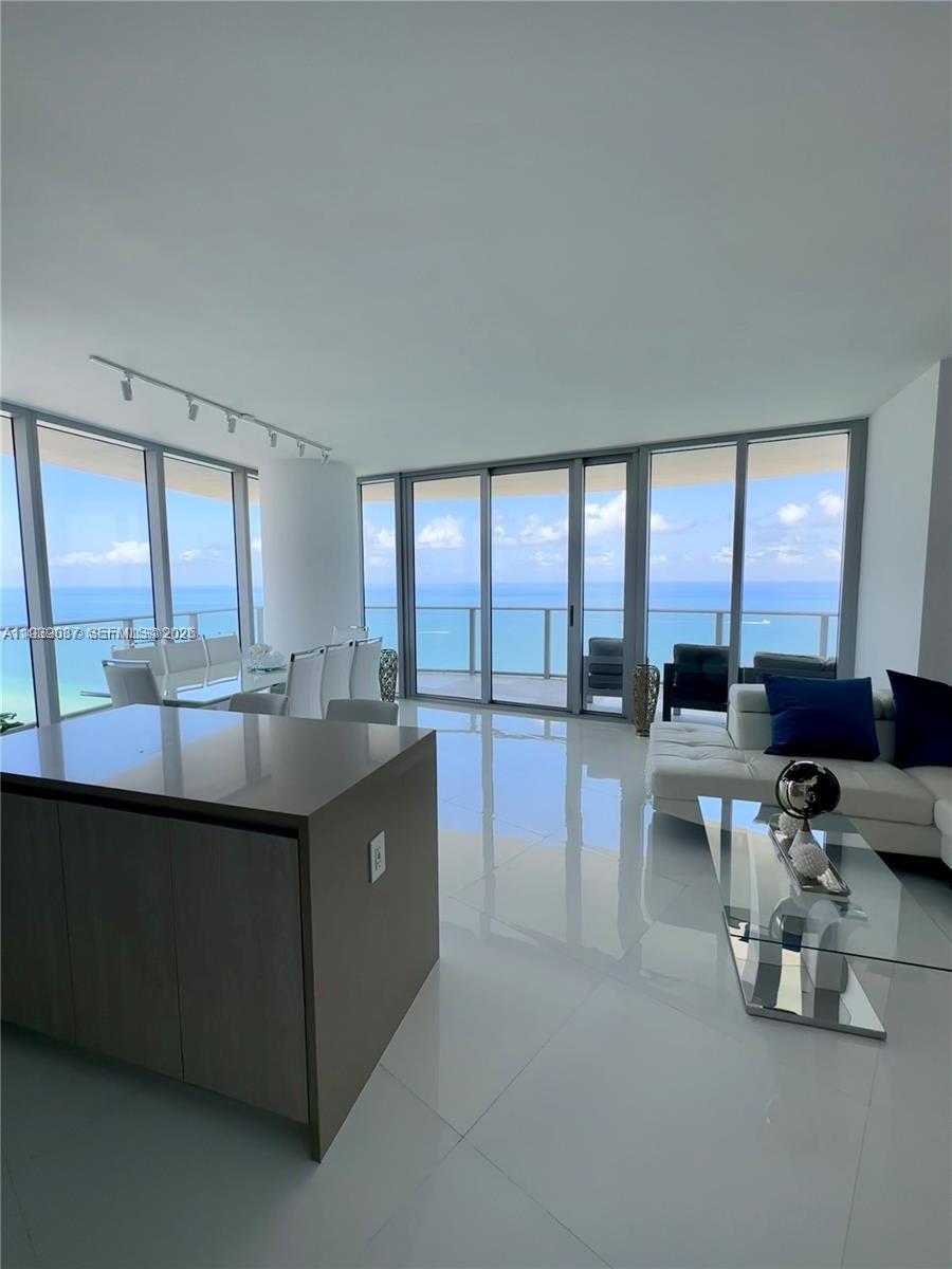 4111 SOUTH OCEAN DRIVE CO - Residential
