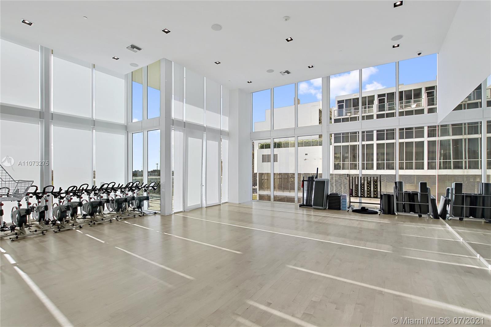 TEN MUSEUM PK RESIDENTIAL - Residential
