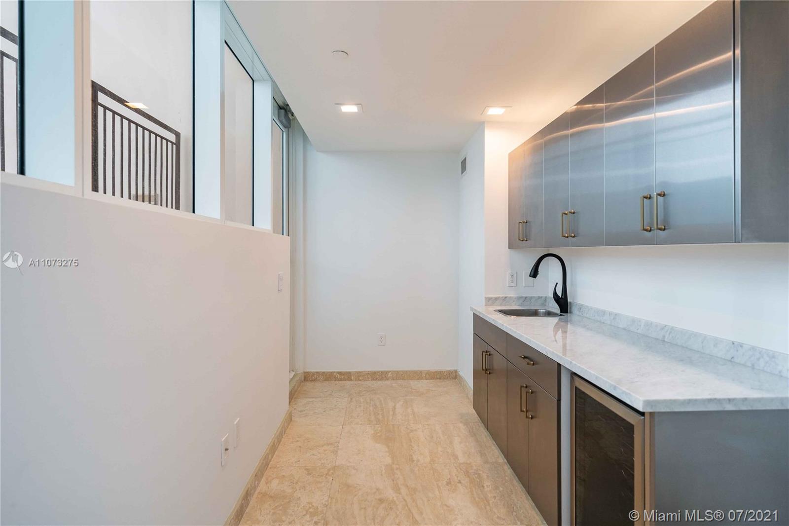 TEN MUSEUM PK RESIDENTIAL - Residential