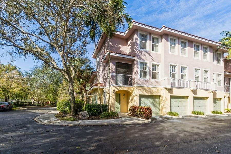 CYPRESS POINTE AT CORAL S - Residential