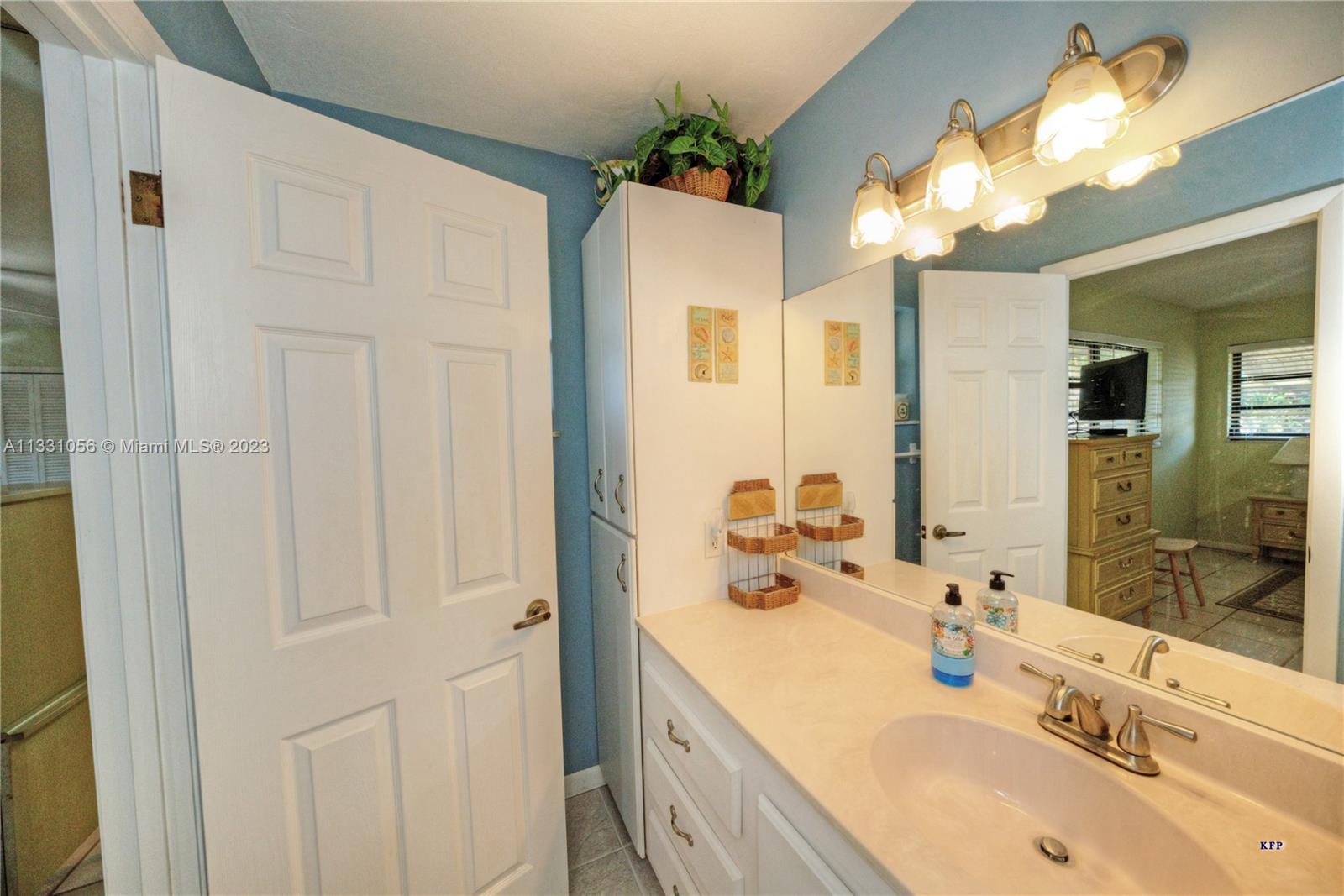 BAY SHORE VILLAGE - Residential