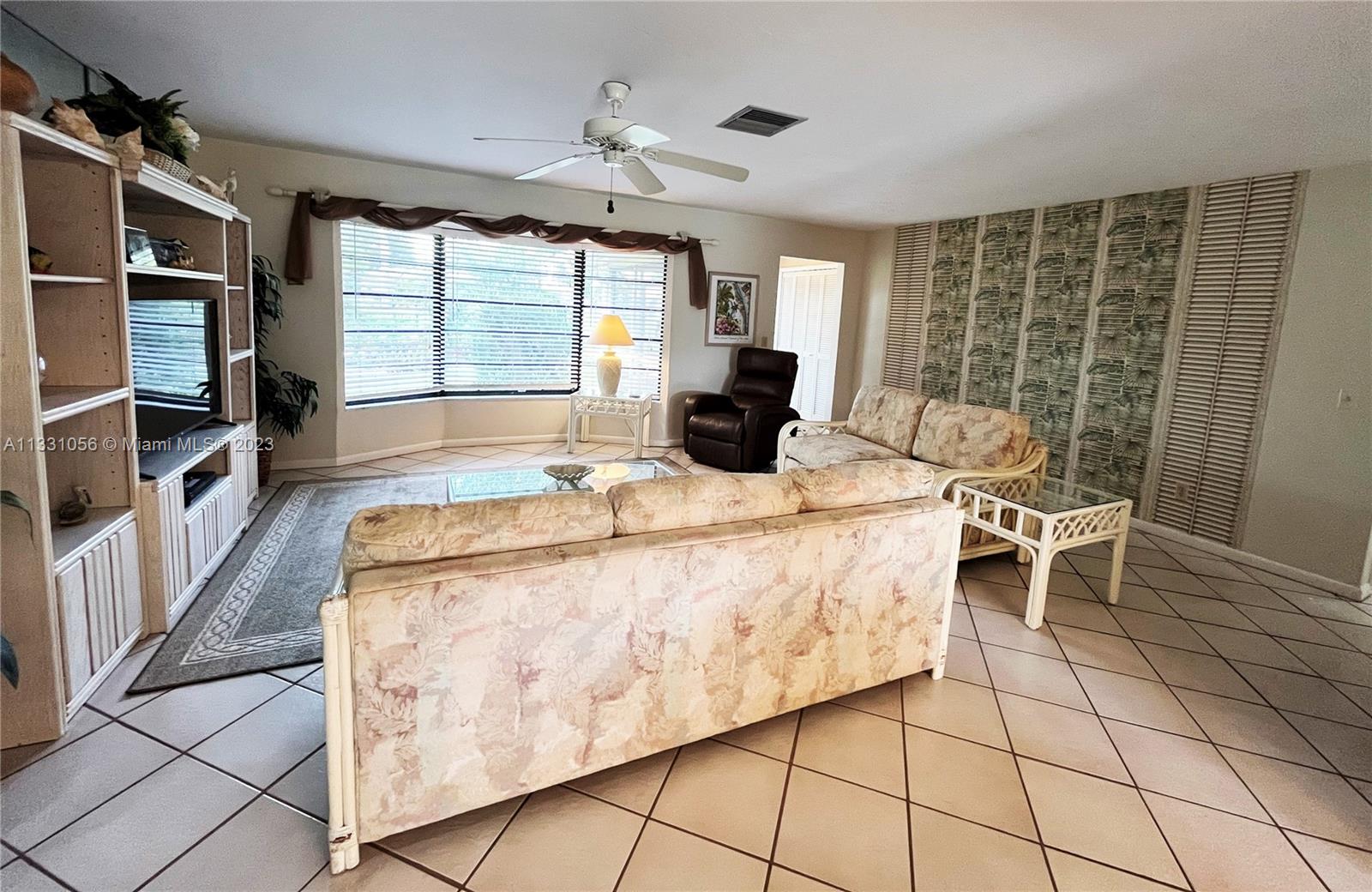 BAY SHORE VILLAGE - Residential